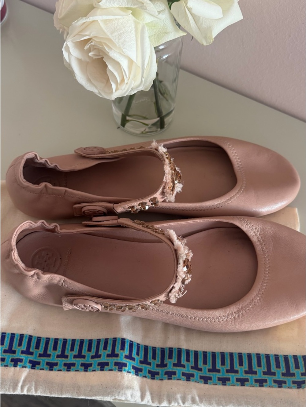 Tory Burch- Pink Ballet Flats with Logo Detail - Picture 2 of 7